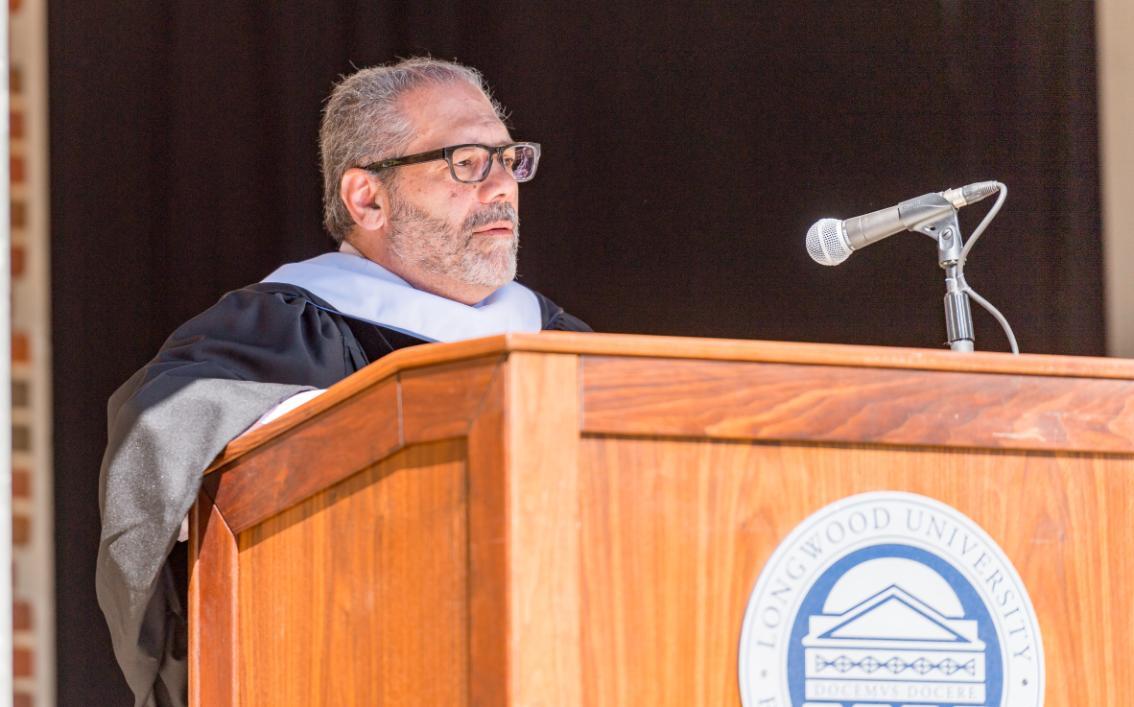 Celebrated journalist and author Ray Suarez, the featured speaker at the undergraduate ceremony