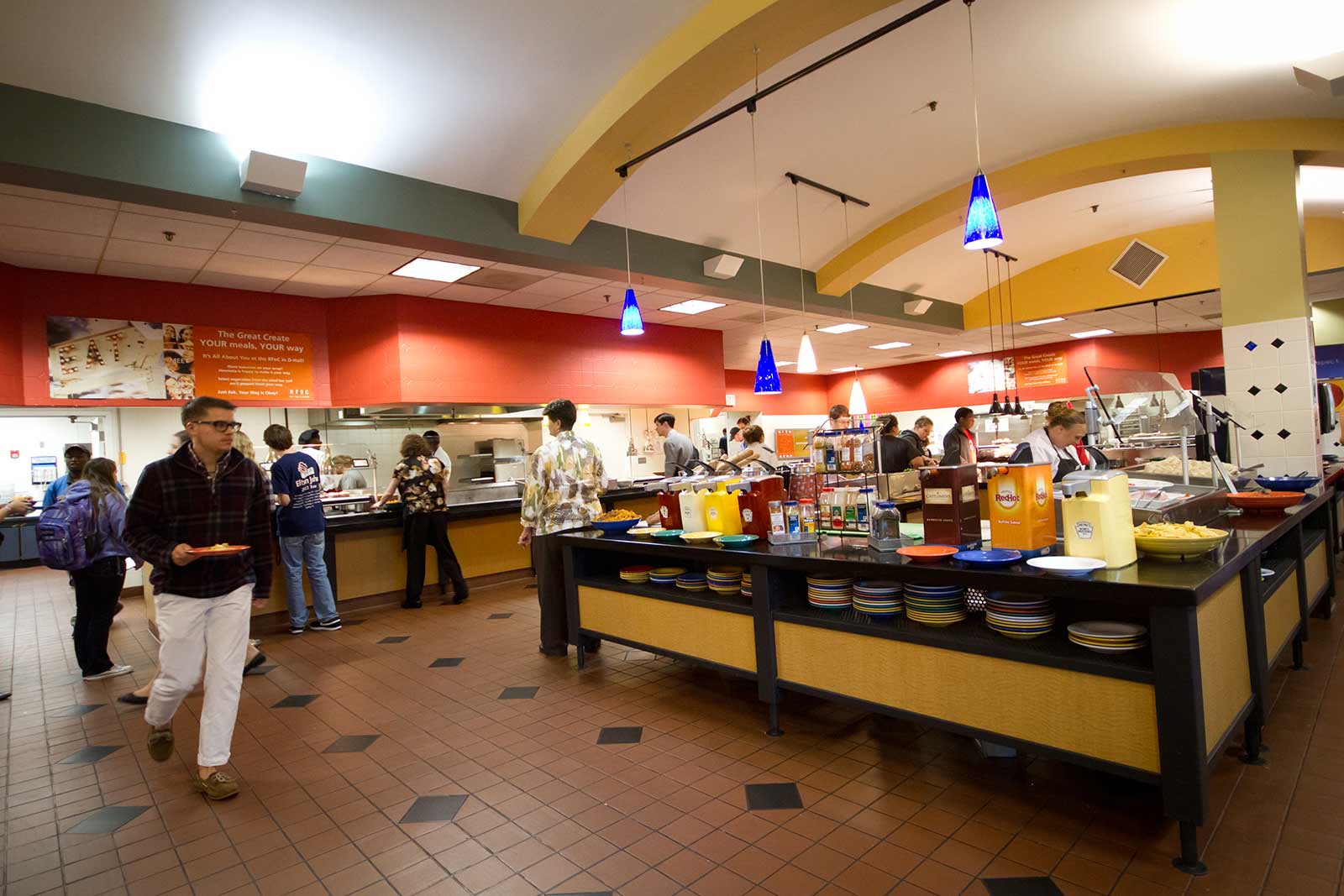 Dorrill Dining Hall, located in the heart of campus, features more than 12,000 unique recipes and menus that integrate healthy choices, global flavors and a host of other options.