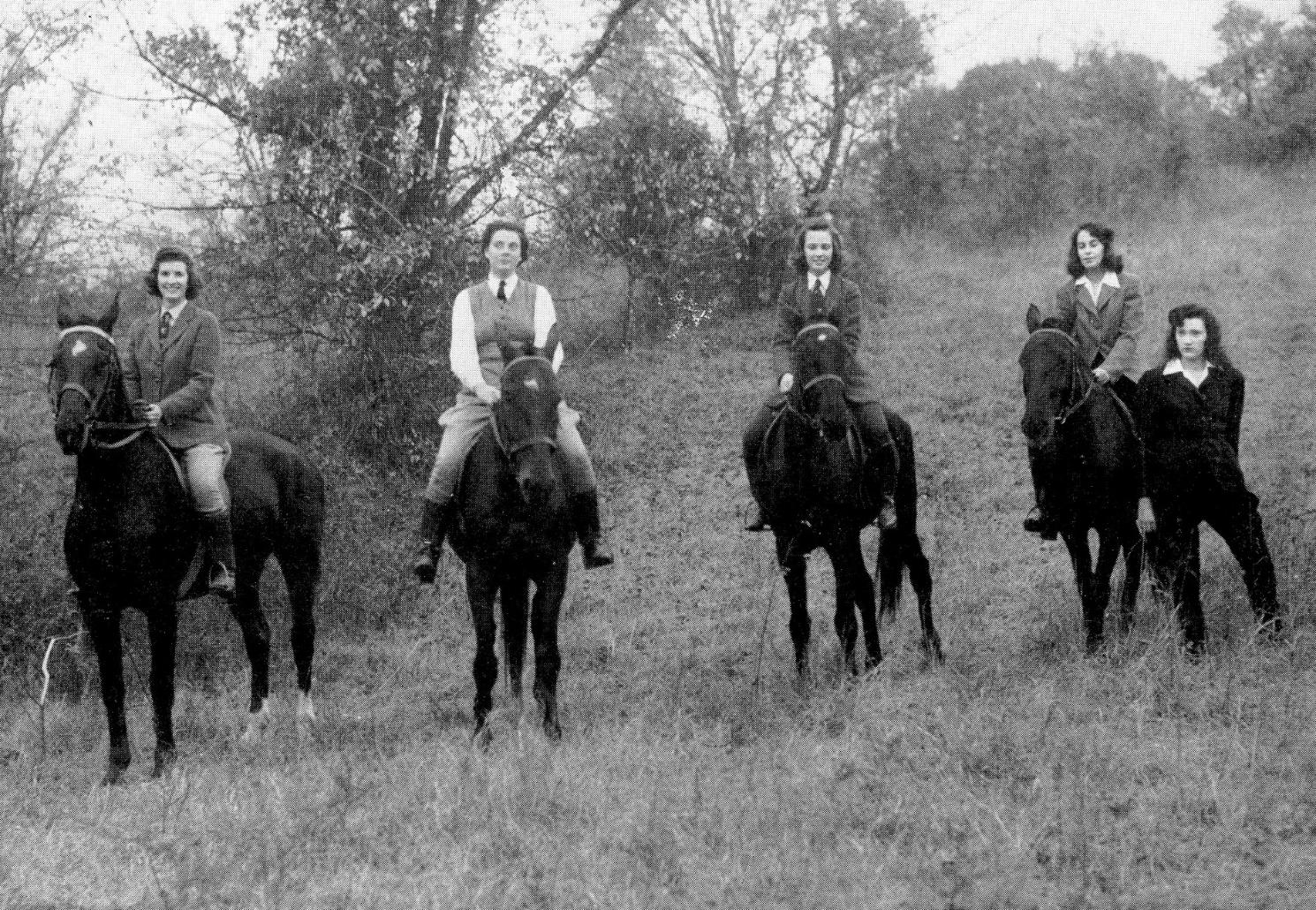 Members of Longwood’s 1942 “Pegasus” equestrian club.